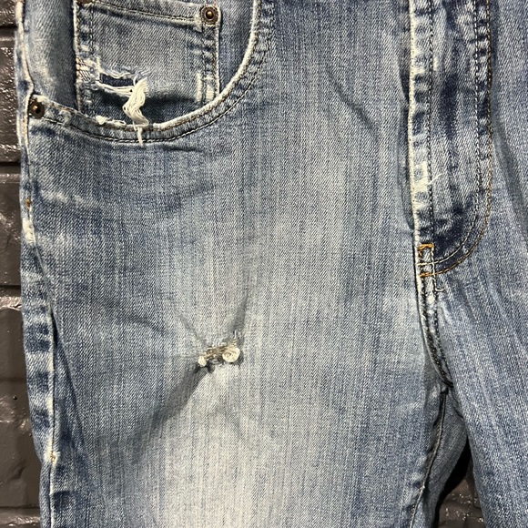 Pendleton Distressed Blue Jeans - Picture 3 of 10